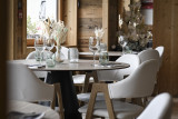 Petite table ronde - Restaurant Fleur de Neige