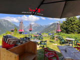 Terrasse avec vue sur les montagnes de la vallée