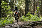 Sur la piste VTT la Komatrautrail du Bike Park de Châtell