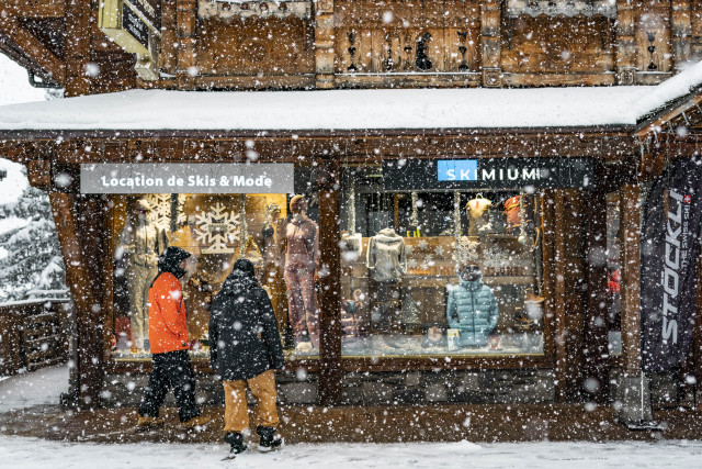 Vitrine du magasin en hiver