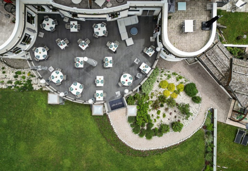 Vue terrasse du haut été - Restaurant Fleur de Neige