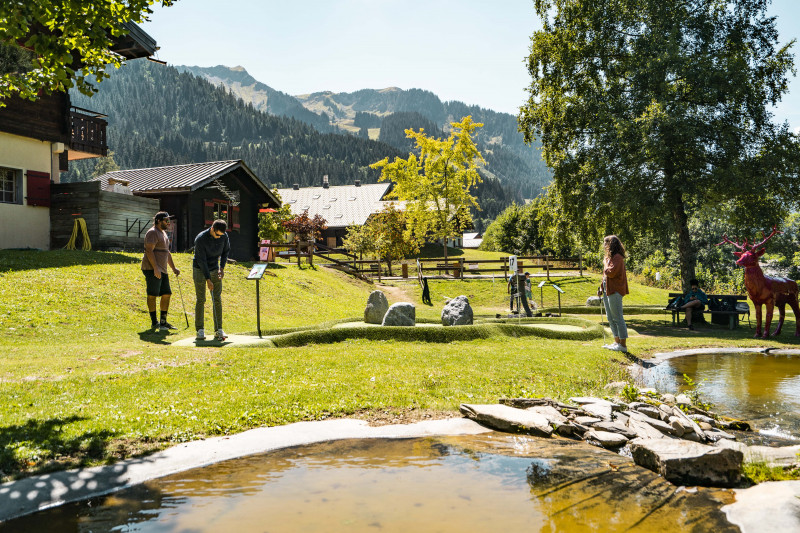 Mini-golf à Châtel