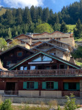 Façade du chalet en été