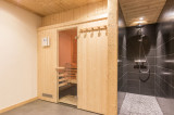 Sauna et sa douche