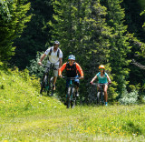 En randonnée VTT électrique sur les hauteurs de Châtel