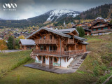 Extérieur du Chalet à l'automne