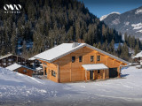 Extérieur du chalet en hiver