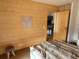 Chambre avec lit double