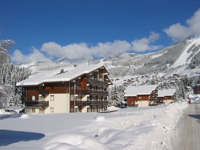 Le bâtiment en hiver